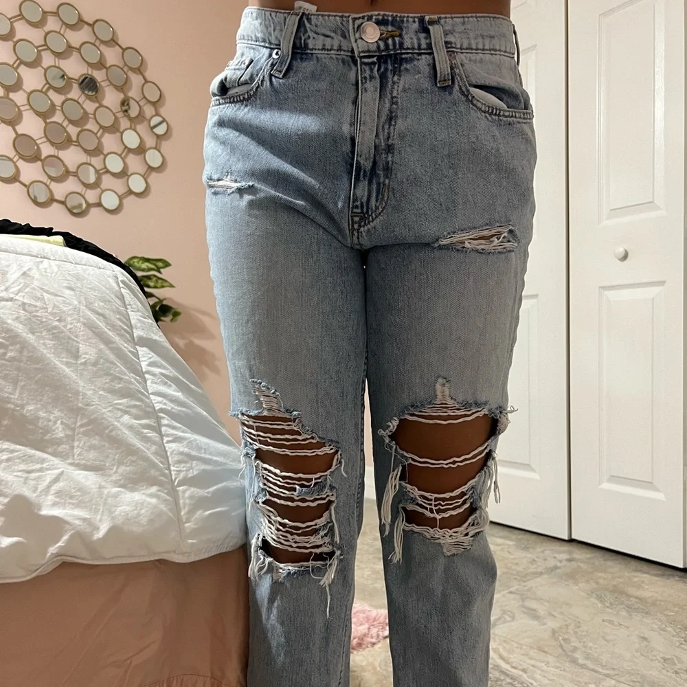 AE Mom Jeans - Picture 4 of 5